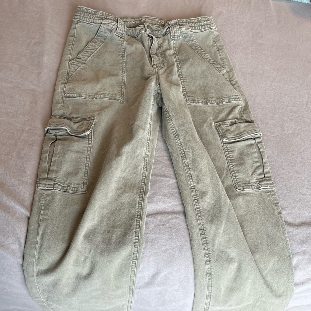 American Eagle cargo pants